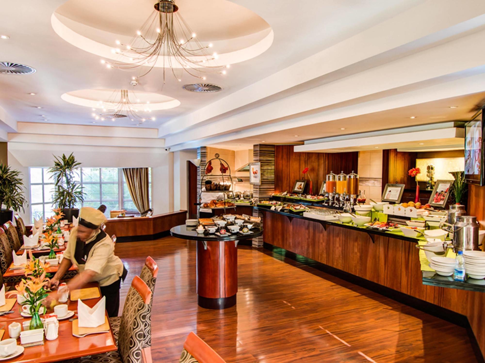 City Lodge Hotel Durban 3*